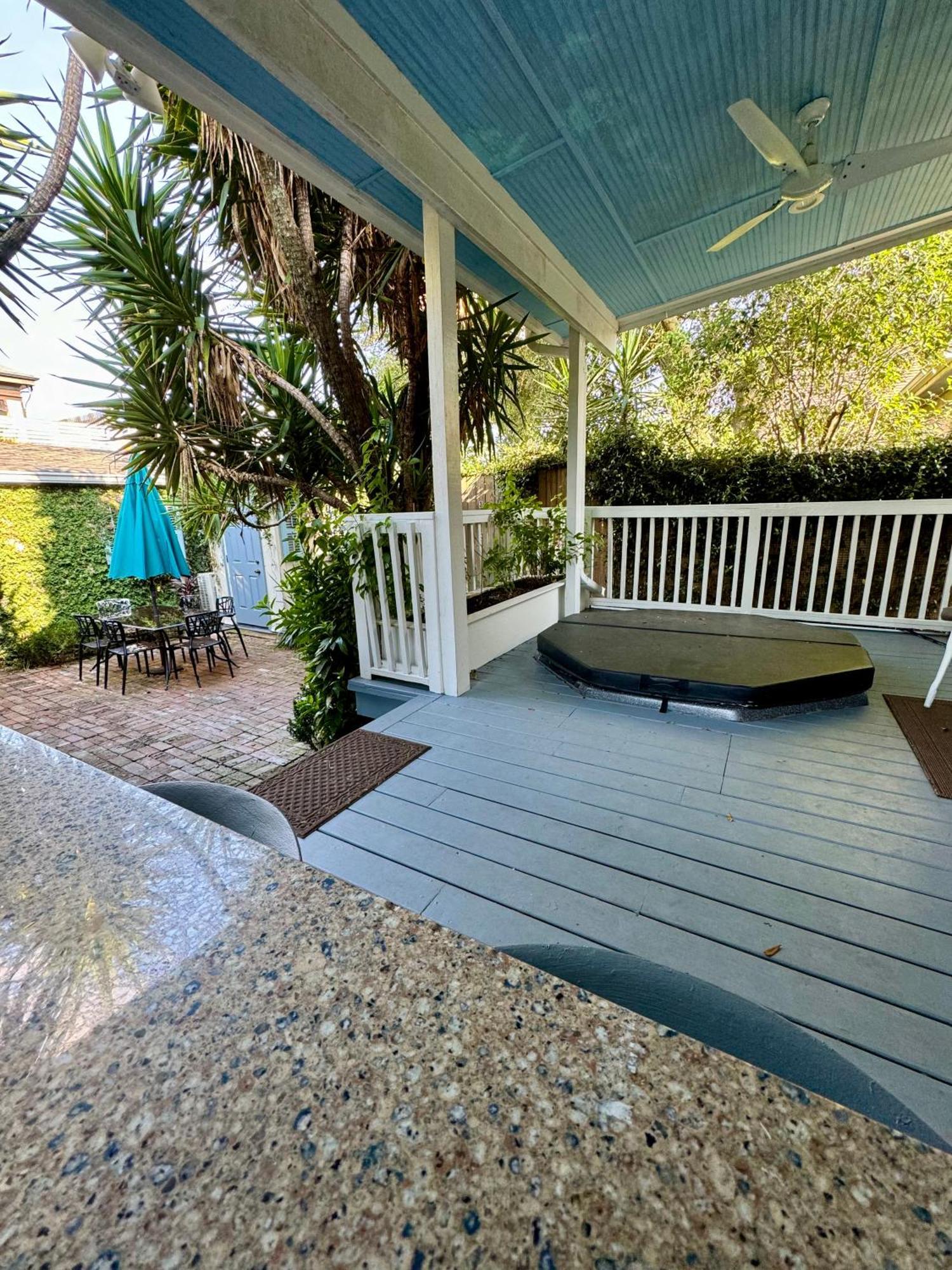 One Bedroom Apartment With Hot Tub 2 Blocks To Magazine Street Nueva Orleans Exterior foto